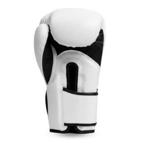 Premium boxing gloves produced in Pakistan for B2B brands and distributors